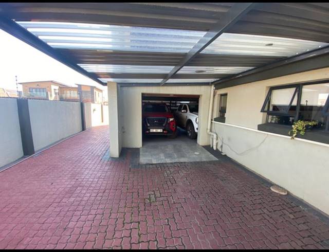 4 BEDROOM HOUSE FOR SALE IN AERORAND